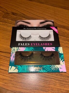 False Eyelashes - Black Dramatic Lashes